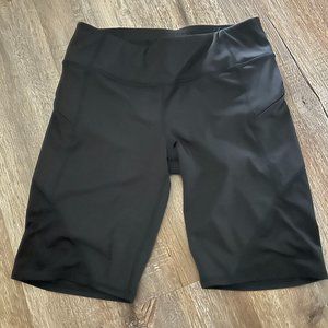 Athleta Black  9" Large tall Bike Short